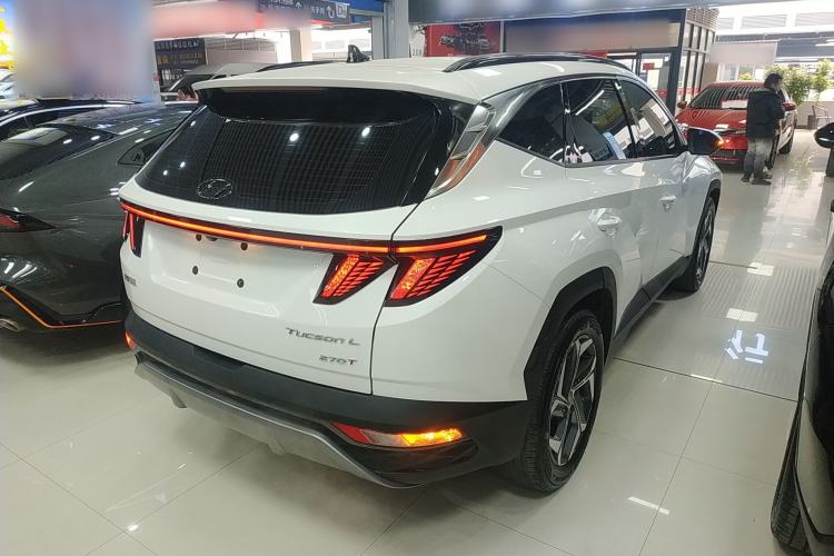 Used Hyundai Tucson 2023 Tucson L 1.5T Automatic Two-Wheel Drive DLX Luxury Edition Rear Right 45 Deg