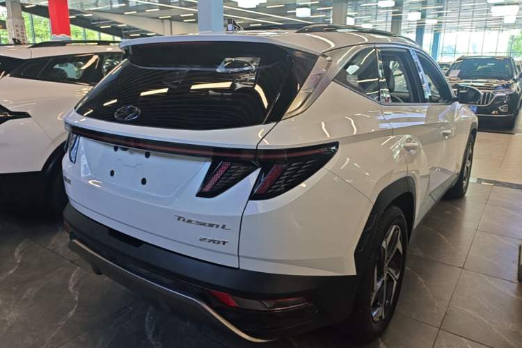 Used Hyundai Tucson 2023 Tucson L 1.5T Automatic Two-Wheel Drive DLX Luxury Edition Rear Right 45 Deg
