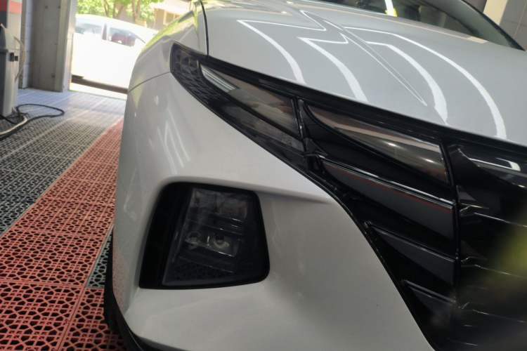 Used Hyundai Tucson 2023 Tucson L 1.5T Automatic Two-Wheel Drive GLX Elite Edition Right Front Headlight