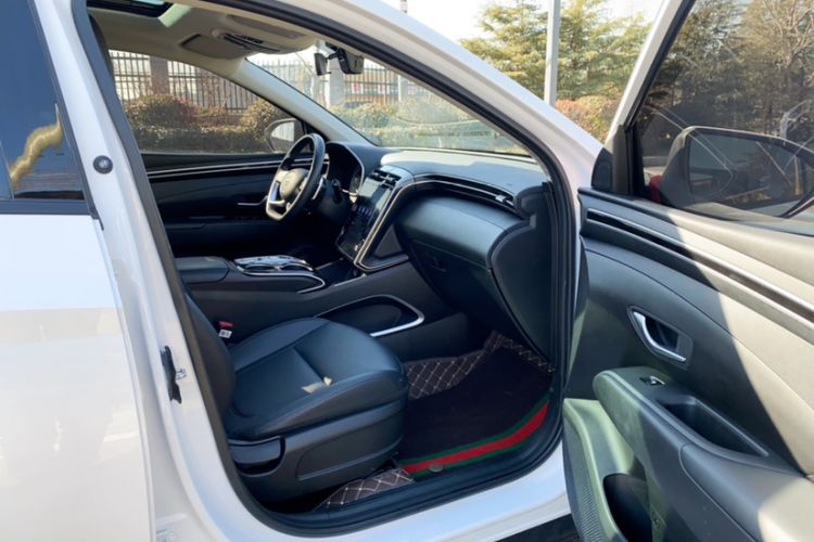Used Hyundai Tucson 2023 Tucson L 1.5T Automatic Two-Wheel Drive GLX Elite Edition Right Front Seat