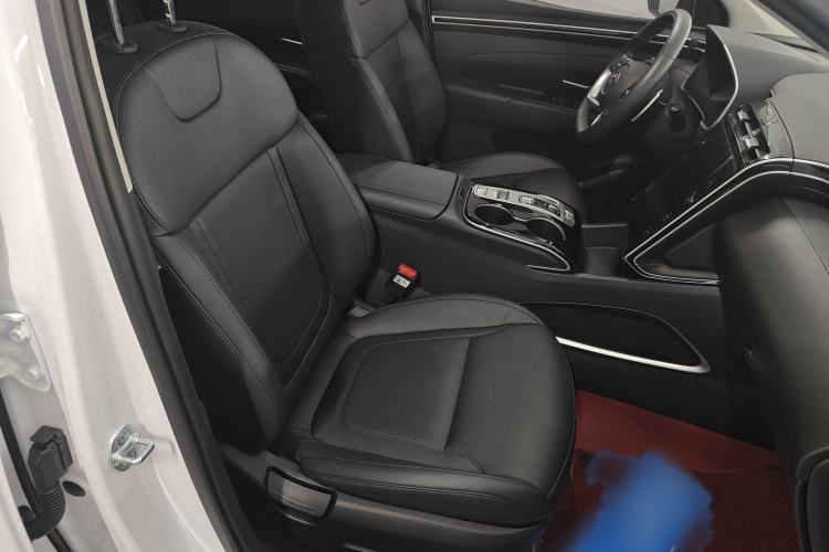 Used Hyundai Tucson 2023 Tucson L 1.5T Automatic Two-Wheel Drive DLX Luxury Edition Right Front Seat