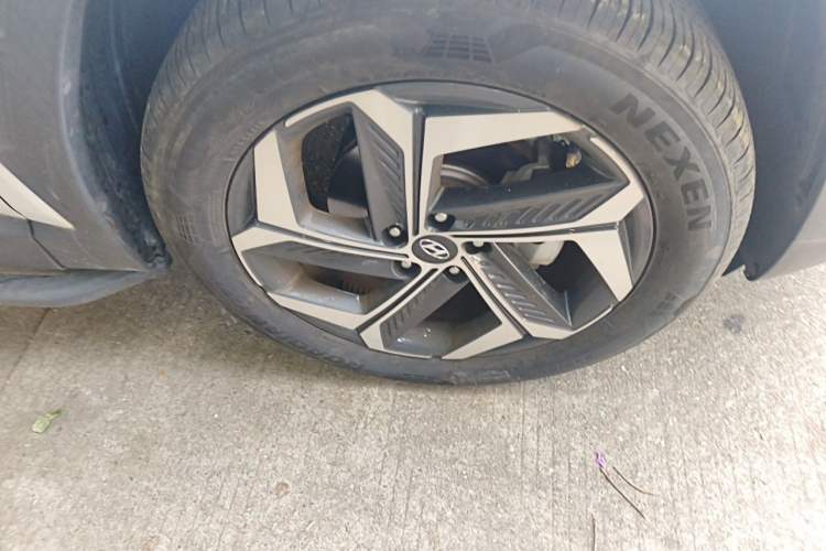 Used Hyundai Tucson 2023 Tucson L 1.5T Automatic Two-Wheel Drive DLX Luxury Edition Right Front Wheel Hub