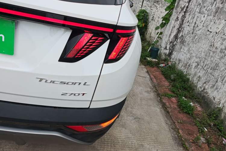 Used Hyundai Tucson 2023 Tucson L 1.5T Automatic Two-Wheel Drive DLX Luxury Edition Right Rear Taillight