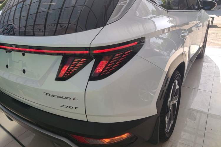 Used Hyundai Tucson 2023 Tucson L 1.5T Automatic Two-Wheel Drive LUX Prestige Edition Right Rear Taillight