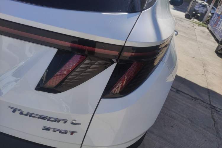 Used Hyundai Tucson 2023 Tucson L 1.5T Automatic Two-Wheel Drive GLX Elite Edition Right Rear Taillight