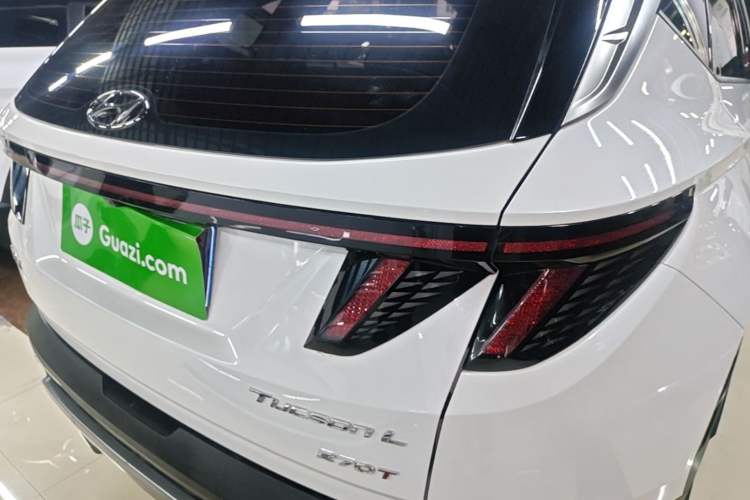 Used Hyundai Tucson 2023 Tucson L 1.5T Automatic Two-Wheel Drive GLX Elite Edition Right Rear Taillight