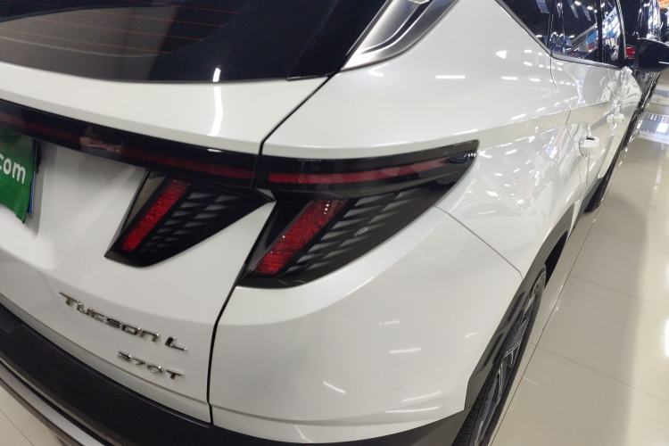 Used Hyundai Tucson 2023 Tucson L 1.5T Automatic Two-Wheel Drive DLX Luxury Edition Right Rear Taillight