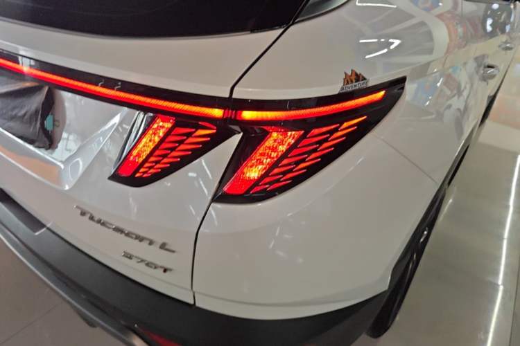 Used Hyundai Tucson 2023 Tucson L 1.5T Automatic Two-Wheel Drive GLX Elite Edition Right Rear Taillight