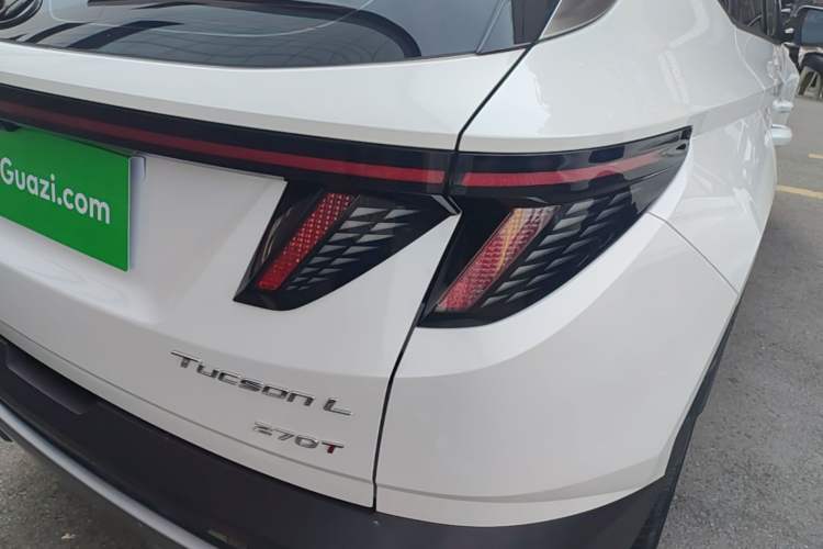 Used Hyundai Tucson 2023 Tucson L 1.5T Automatic Two-Wheel Drive GLX Elite Edition Right Rear Taillight