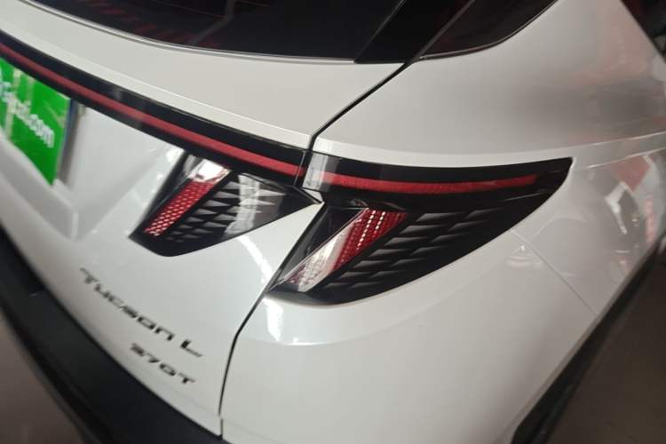 Used Hyundai Tucson 2023 Tucson L 1.5T Automatic Two-Wheel Drive LUX Prestige Edition Right Rear Taillight