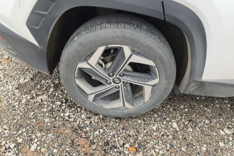 Used Hyundai Tucson 2023 Tucson L 1.5T Automatic Two-Wheel Drive DLX Luxury Edition Right Rear Wheel Hub