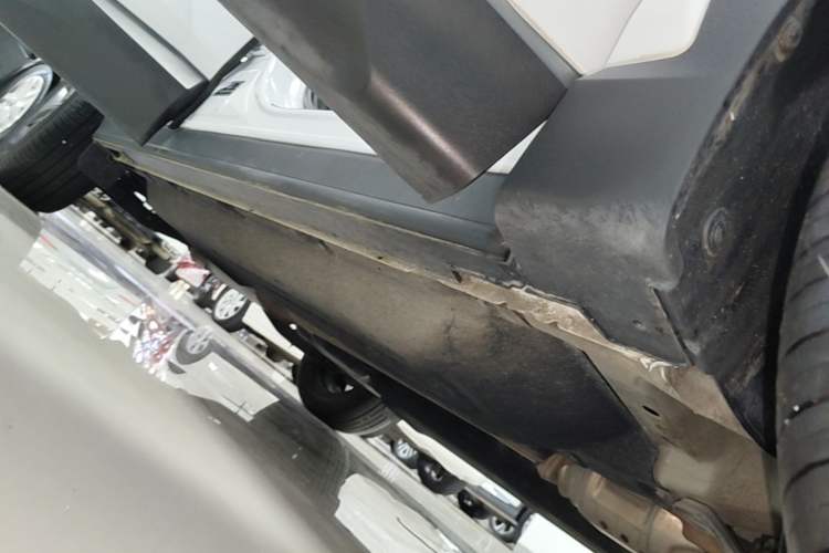 Used Hyundai Tucson 2023 Tucson L 1.5T Automatic Two-Wheel Drive DLX Luxury Edition Right Side Sill