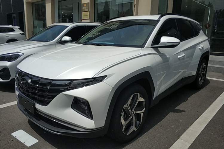 Used Hyundai Tucson 2023 Tucson L 1.5T Automatic Two-Wheel Drive DLX Luxury Edition Guazi used car, China used car export, Used car for sale, Used  cars, Cheapest cars for sale