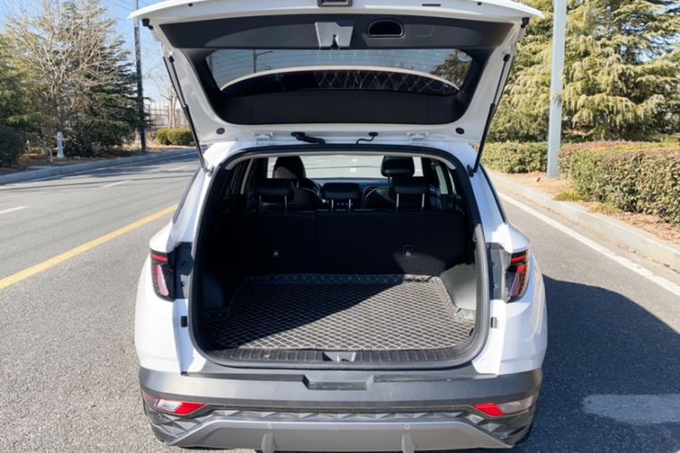 Used Hyundai Tucson 2023 Tucson L 1.5T Automatic Two-Wheel Drive GLX Elite Edition Trunk