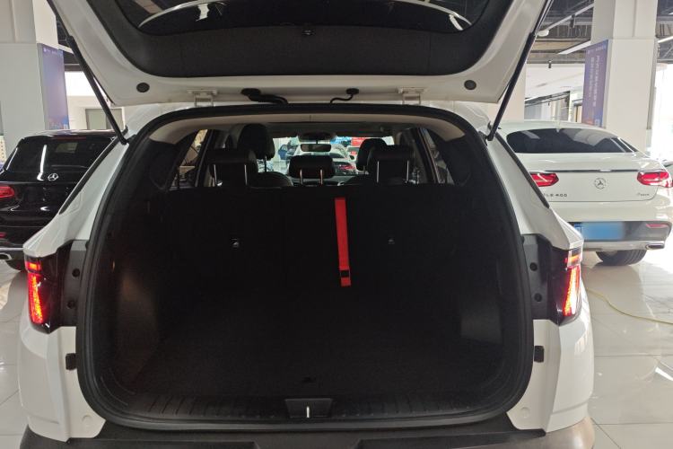 Used Hyundai Tucson 2023 Tucson L 1.5T Automatic Two-Wheel Drive GLX Elite Edition Trunk