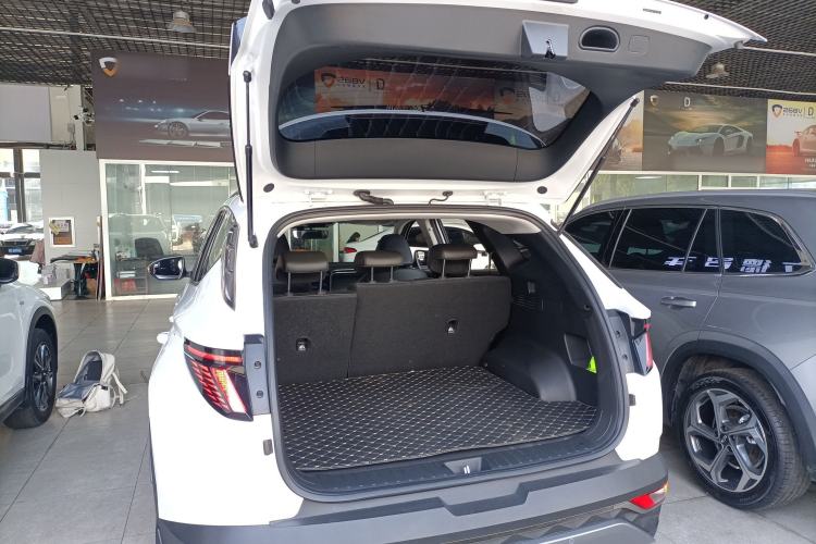 Used Hyundai Tucson 2023 Tucson L 1.5T Automatic Two-Wheel Drive GLX Elite Edition Trunk
