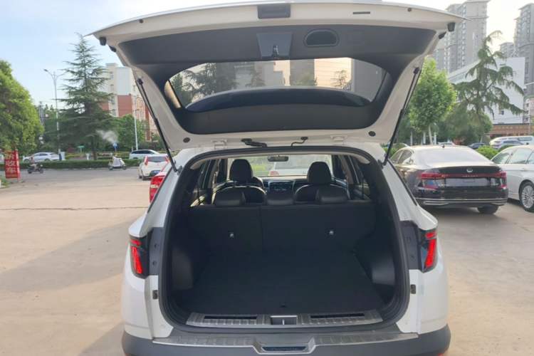 Used Hyundai Tucson 2023 Tucson L 1.5T Automatic Two-Wheel Drive GLX Elite Edition Trunk
