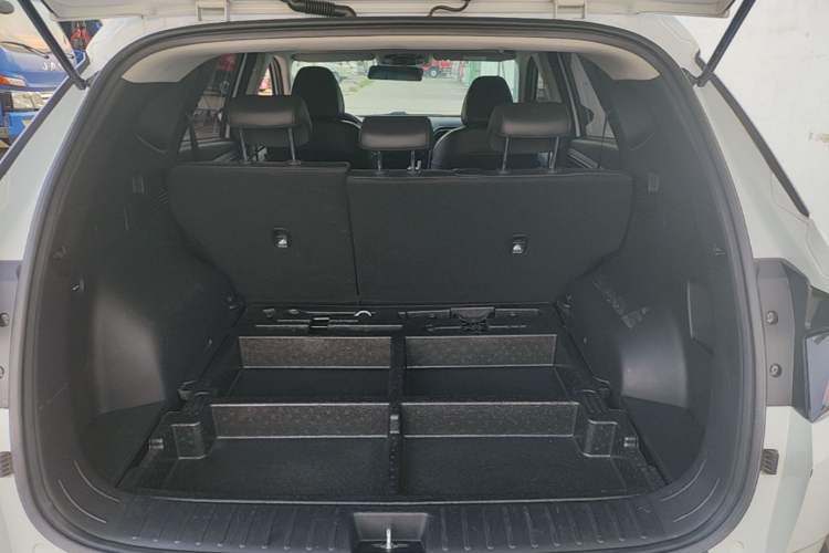 Used Hyundai Tucson 2023 Tucson L 1.5T Automatic Two-Wheel Drive GLX Elite Edition Trunk