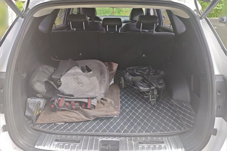 Used Hyundai Tucson 2023 Tucson L 1.5T Automatic Two-Wheel Drive GLX Elite Edition Trunk