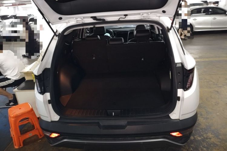 Used Hyundai Tucson 2023 Tucson L 1.5T Automatic Two-Wheel Drive DLX Luxury Edition Trunk