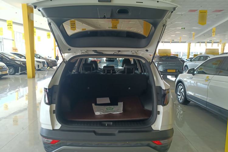 Used Hyundai Tucson 2023 Tucson L 1.5T Automatic Two-Wheel Drive LUX Prestige Edition Trunk