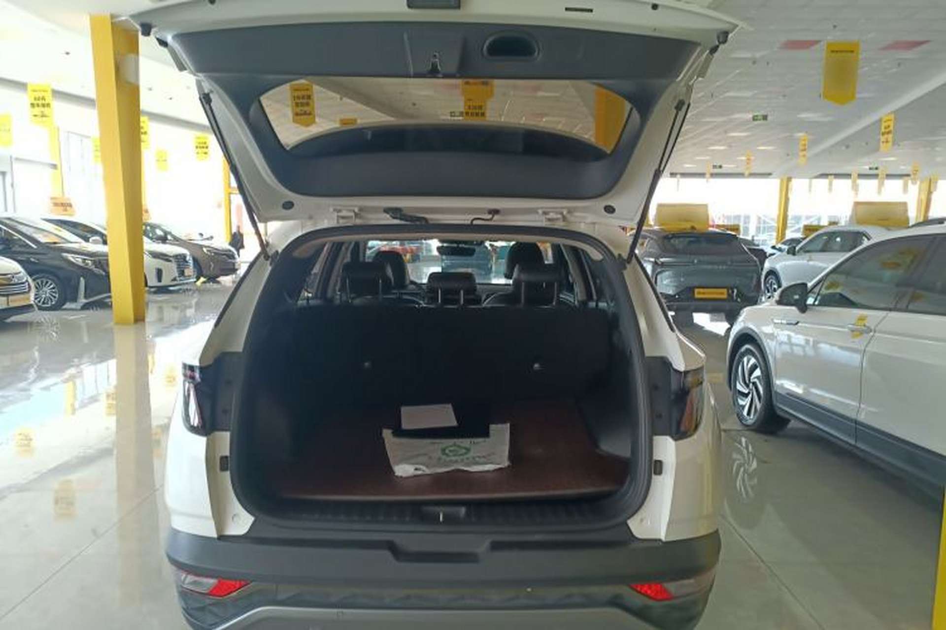 Used Hyundai Tucson 2023 Tucson L 1.5T Automatic Two-Wheel Drive LUX Prestige Edition Trunk