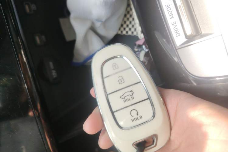 Used Hyundai Tucson 2023 Tucson L 1.5T Automatic Two-Wheel Drive DLX Luxury Edition Vehicle Key