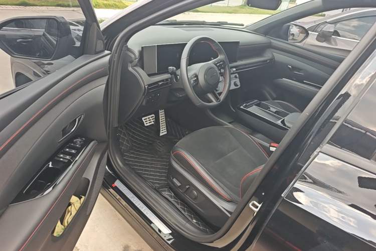 Used Hyundai Tucson 2025 Tucson L 1.5T Elite Edition N-Line Driver Seat