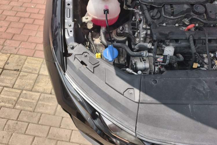 Used Hyundai Tucson 2025 Tucson L 1.5T Elite Edition Engine Bay Right