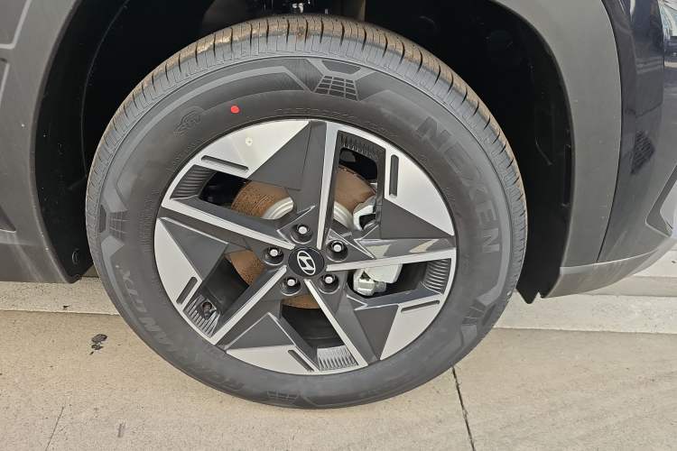 Used Hyundai Tucson 2025 Tucson L 1.5T Elite Edition Exterior 4
