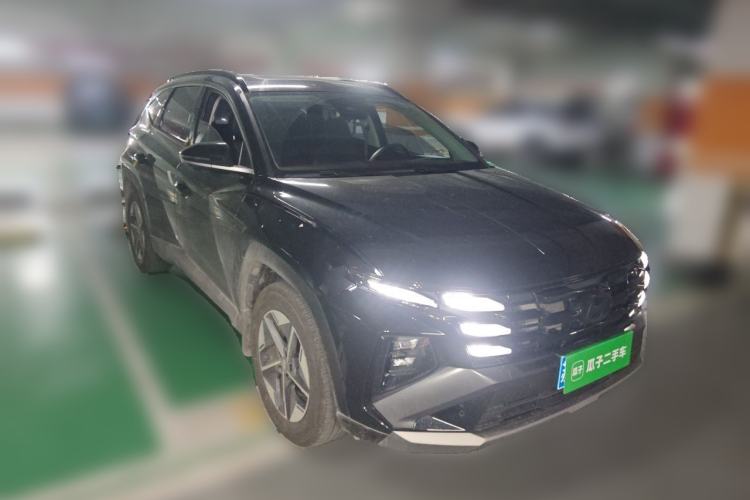Used Hyundai Tucson 2025 Tucson L 1.5T Prestige Edition Front Right 45 Deg