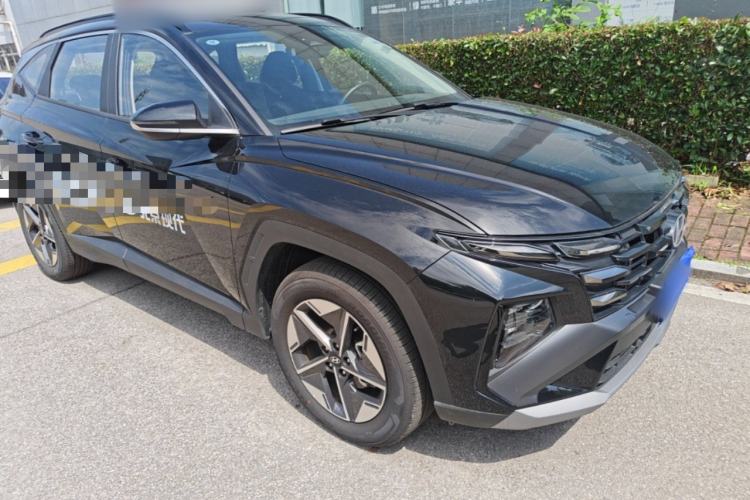 Used Hyundai Tucson 2025 Tucson L 1.5T Elite Edition Front Right 45 Deg