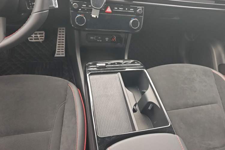 Used Hyundai Tucson 2025 Tucson L 1.5T Elite Edition N-Line Gear Lever