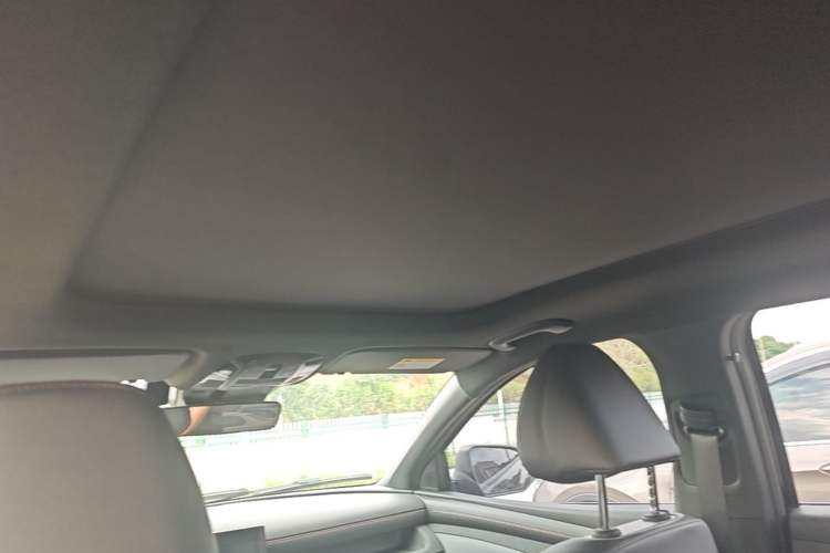 Used Hyundai Tucson 2025 Tucson L 1.5T Elite Edition N-Line Headliner