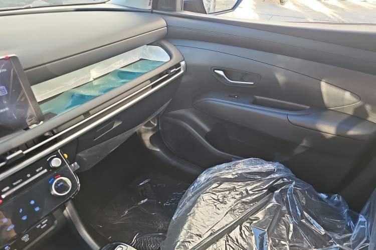 Used Hyundai Tucson 2025 Tucson L 1.5T Elite Edition Interior 6