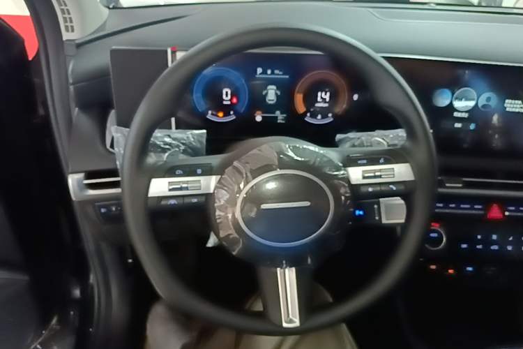 Used Hyundai Tucson 2025 Tucson L 1.5T Elite Edition Steering Wheel