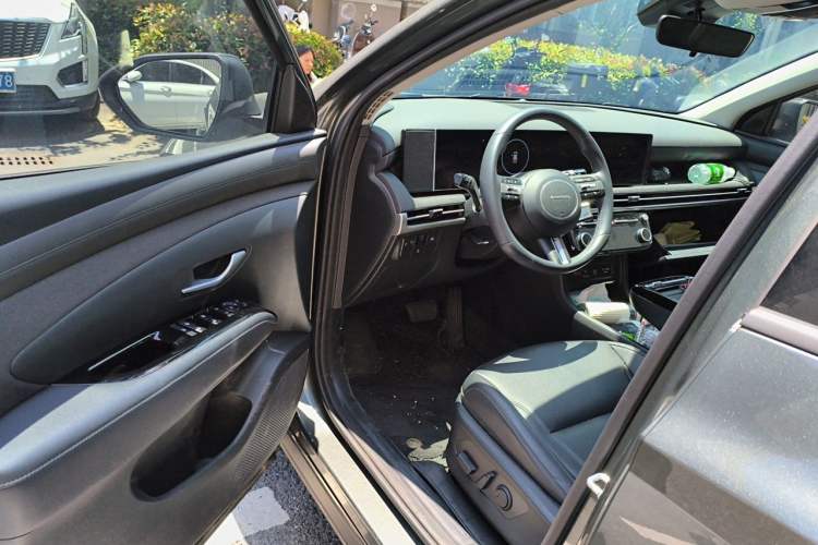 Used Hyundai Tucson 2025 Tucson L 1.5T Prestige Edition Driver Seat