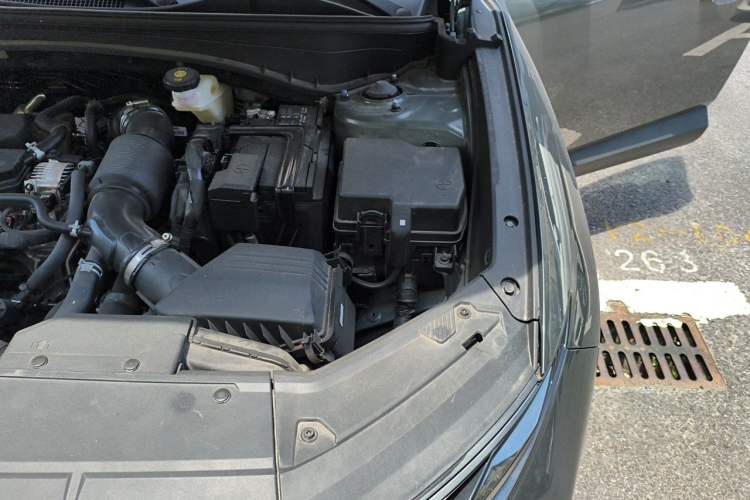 Used Hyundai Tucson 2025 Tucson L 1.5T Prestige Edition Engine Bay Left