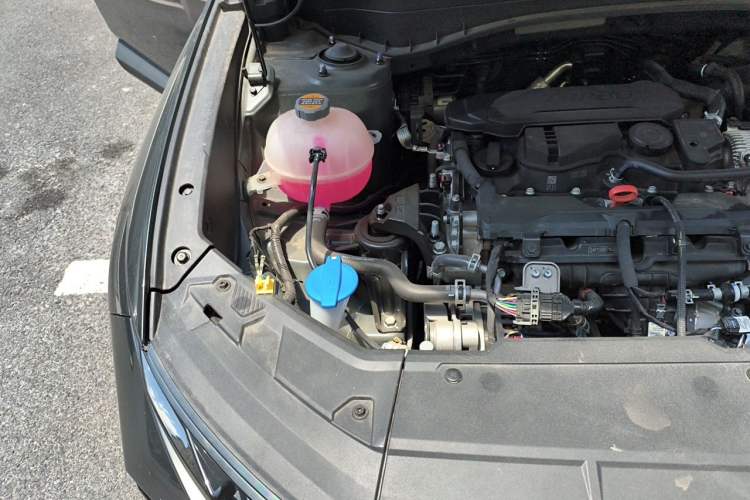 Used Hyundai Tucson 2025 Tucson L 1.5T Prestige Edition Engine Bay Right