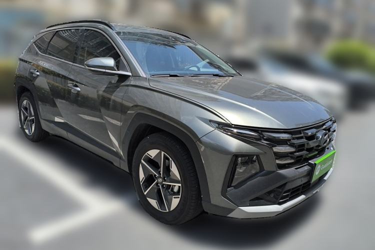 Used Hyundai Tucson 2025 Tucson L 1.5T Prestige Edition Front Right 45 Deg