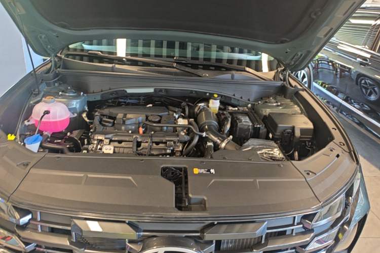 Used Hyundai Tucson 2025 Tucson L 1.5T Elite Edition Engine Bay