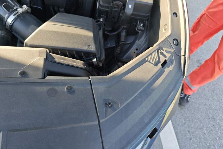 Used Hyundai Tucson 2025 Tucson L 1.5T Elite Edition N-Line Engine Bay Left