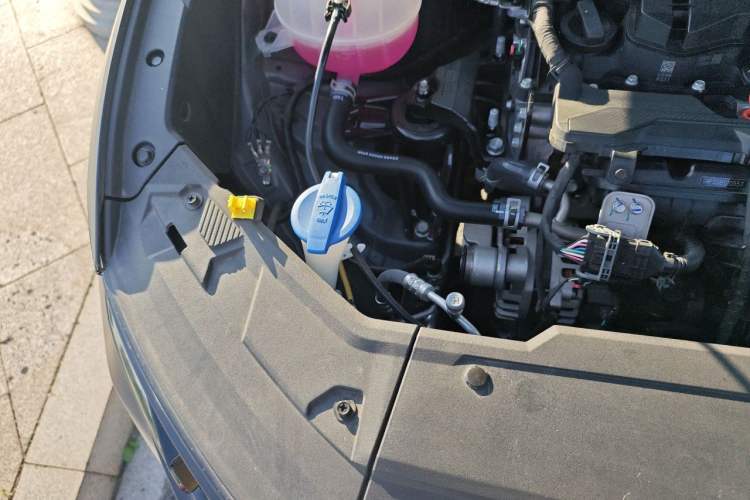 Used Hyundai Tucson 2025 Tucson L 1.5T Elite Edition N-Line Engine Bay Right