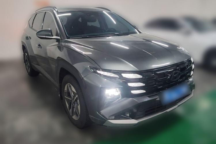 Used Hyundai Tucson 2025 Tucson L 1.5T Prestige Edition Front Right 45 Deg