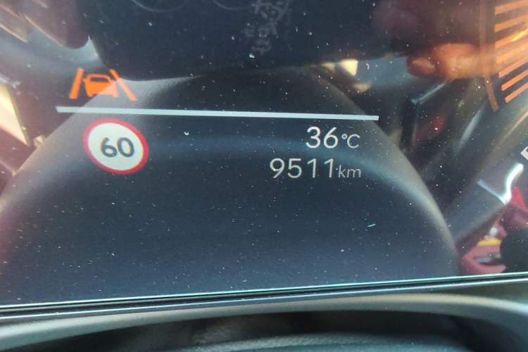 Used Hyundai Tucson 2025 Tucson L 1.5T Elite Edition N-Line Odometer Close Up