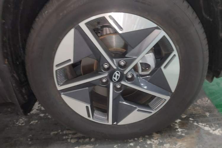 Used Hyundai Tucson 2025 Tucson L 1.5T Prestige Edition Right Front Wheel Hub