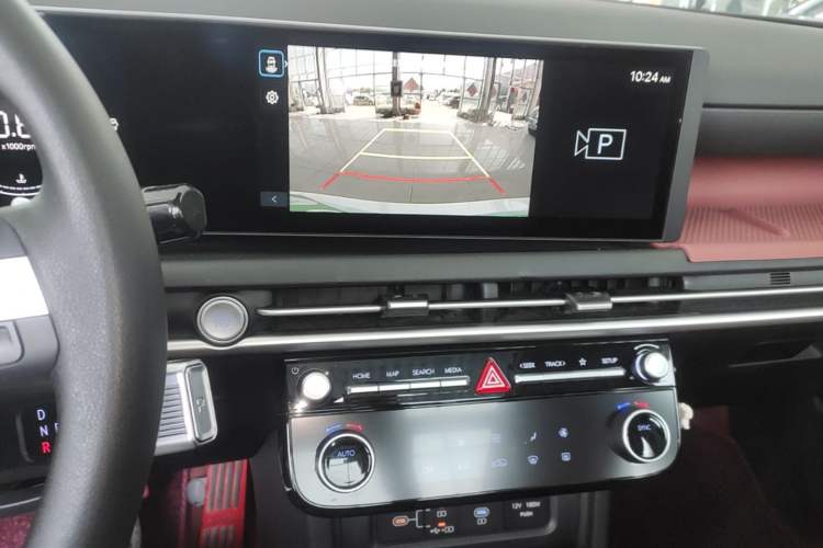 Used Hyundai Tucson 2025 Tucson L 1.5T Elite Edition Audio And AC Panel