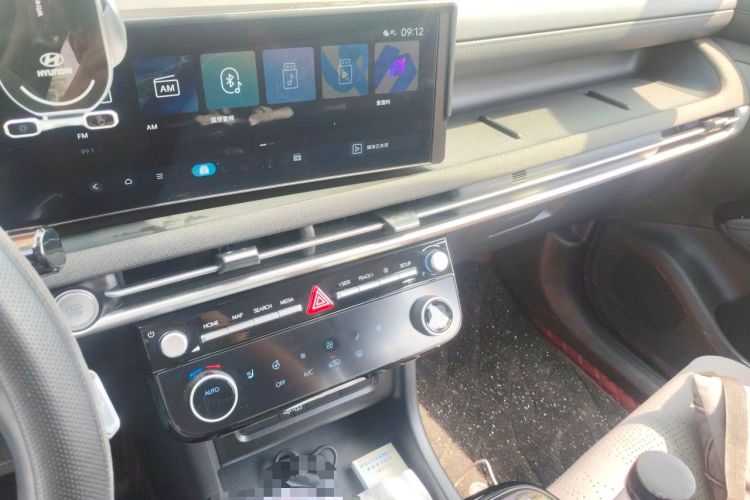 Used Hyundai Tucson 2025 Tucson L 1.5T Prestige Edition Audio And AC Panel