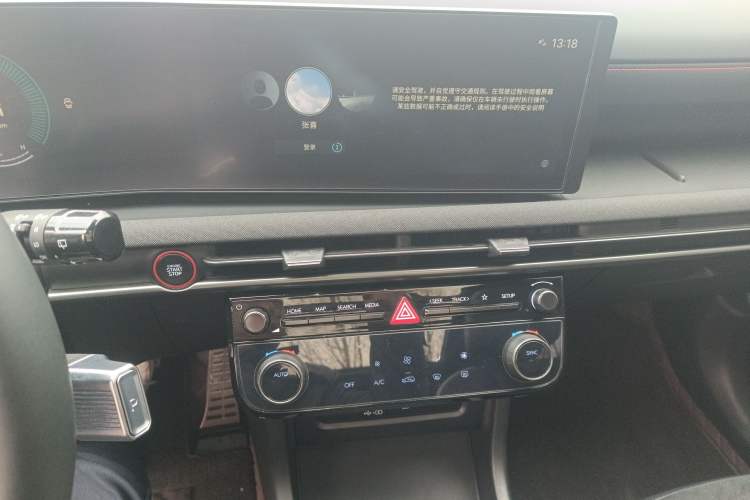 Used Hyundai Tucson 2025 Tucson L 1.5T Elite Edition N-Line Audio And AC Panel
