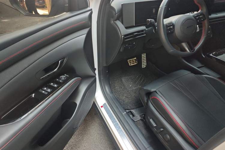 Used Hyundai Tucson 2025 Tucson L 1.5T Elite Edition N-Line Driver Seat